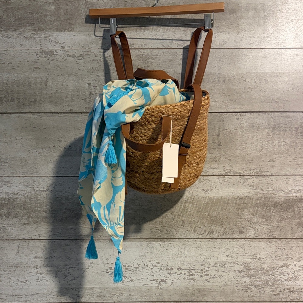 Woven Straw Backpack with Brown Straps and Blue/Cream Blanket/Wrap